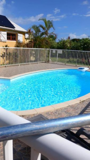 Maison cosy à Saint-François avec piscine partagée